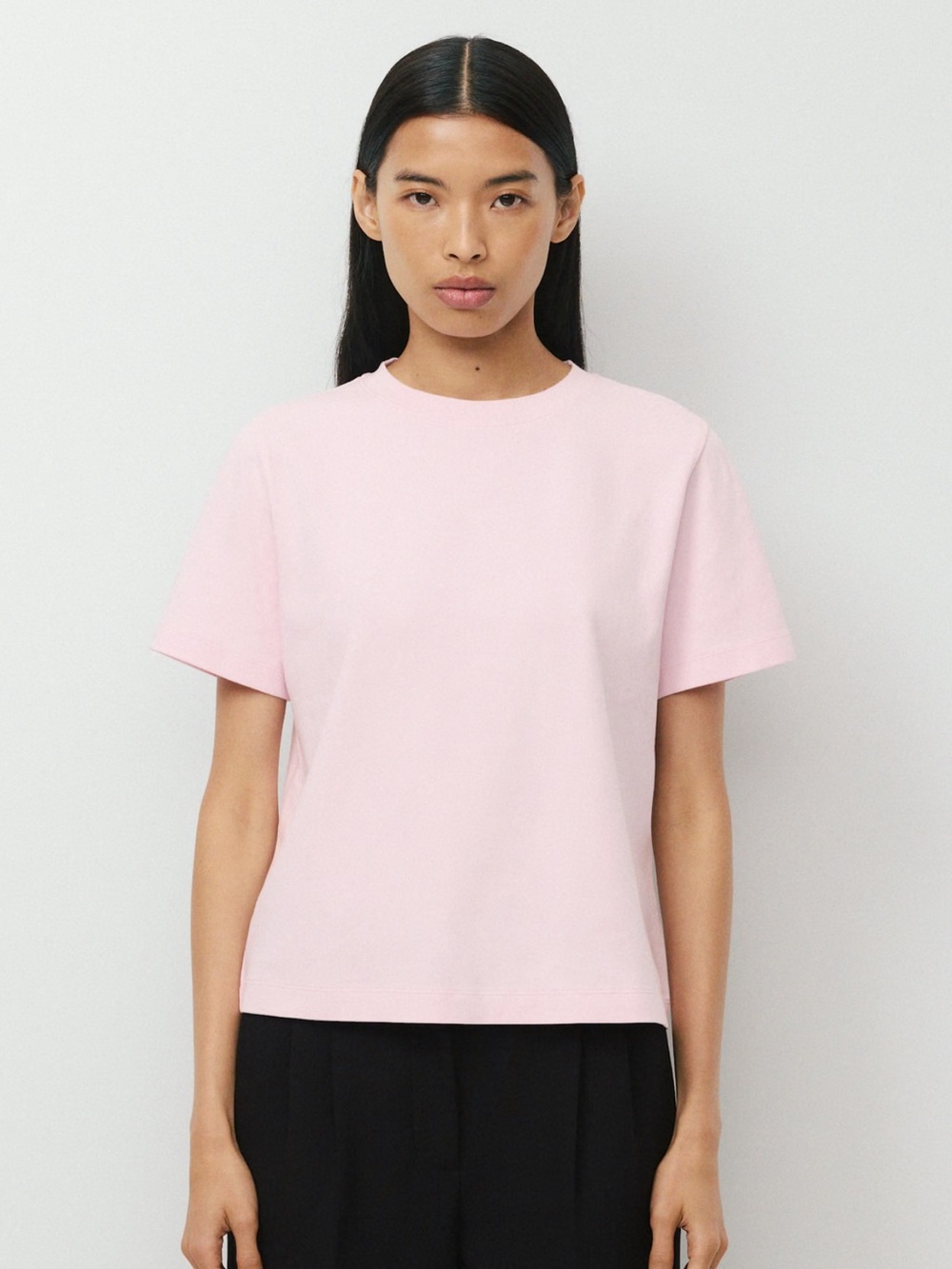 Babaton Classic Crew Short Sleeve T-Shirt - Pale Pink